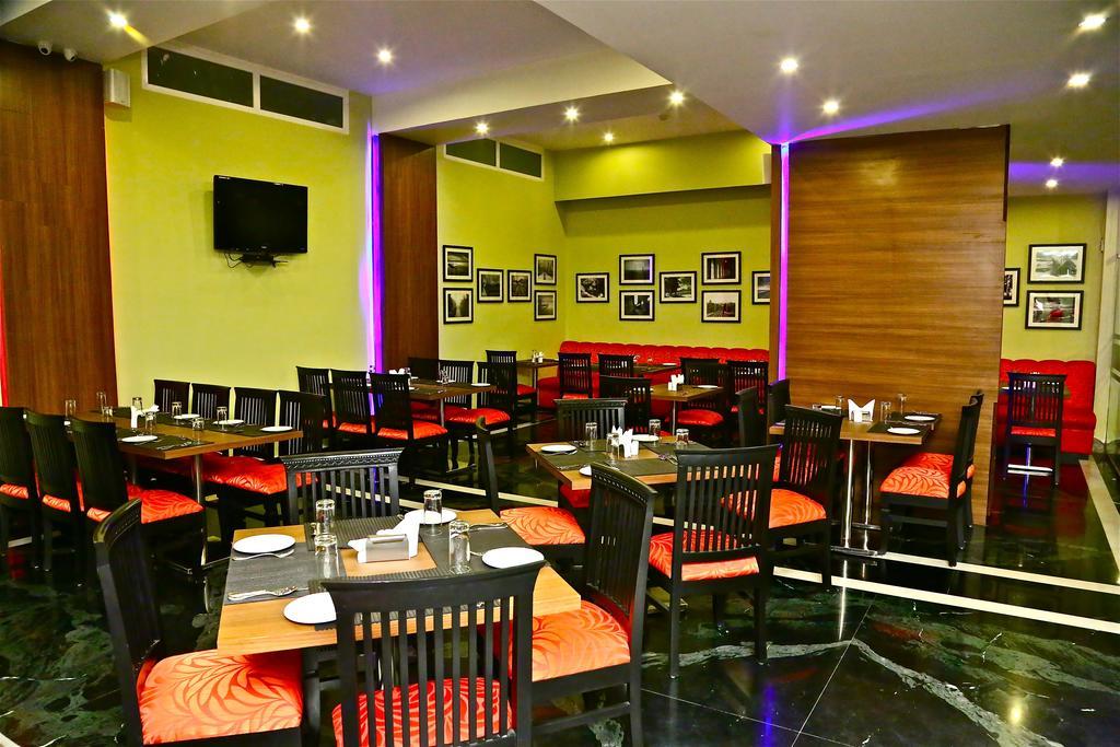 La Franklin Hotel Bhubaneswar Exterior foto