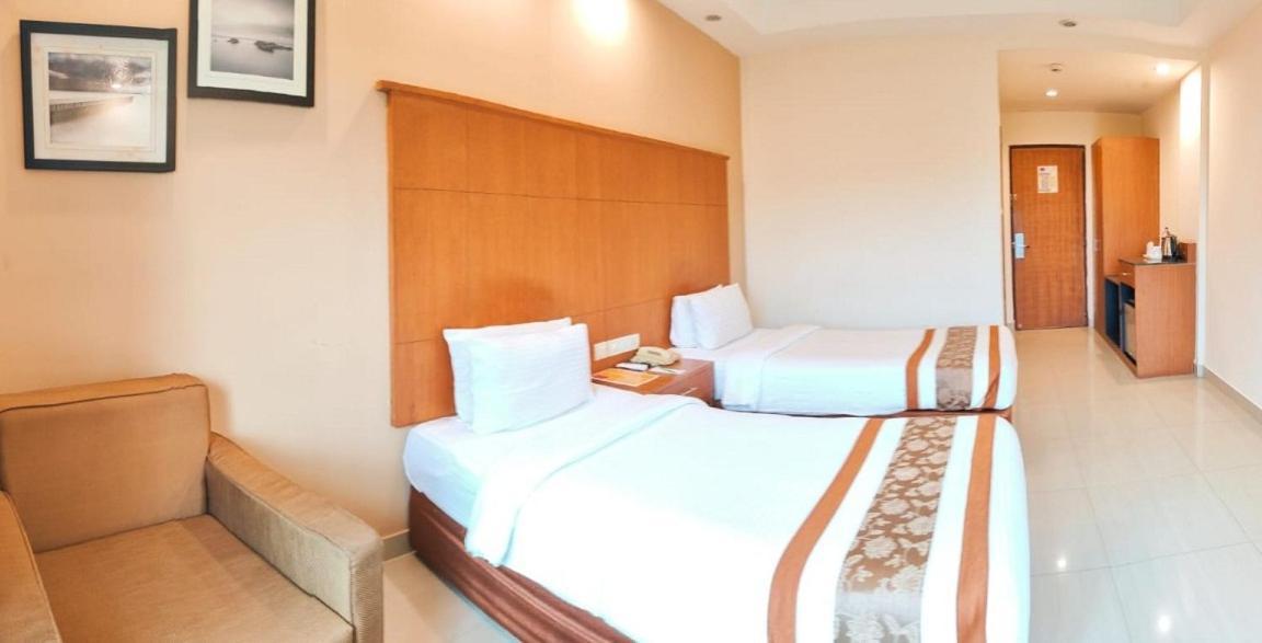 La Franklin Hotel Bhubaneswar Exterior foto