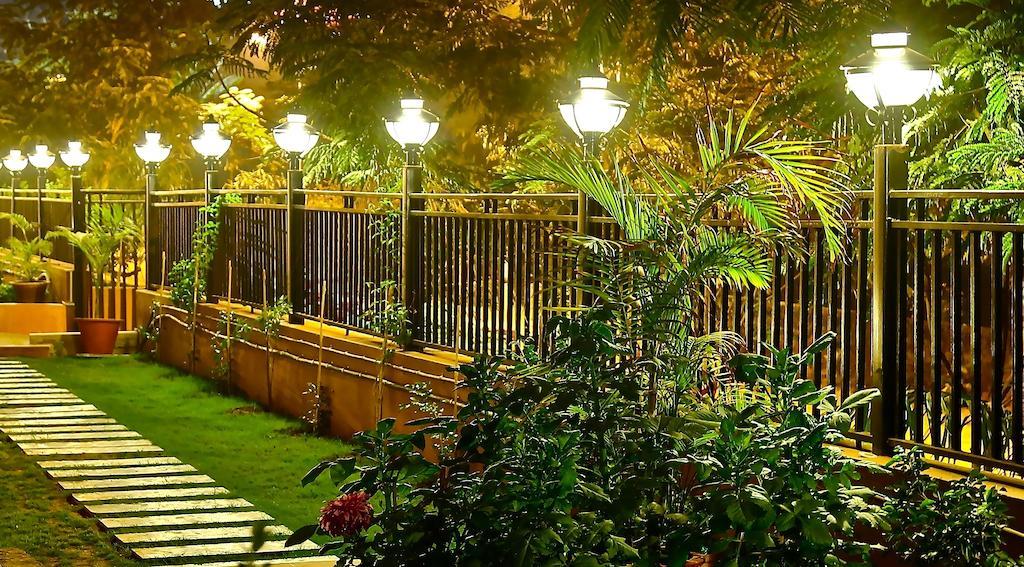 La Franklin Hotel Bhubaneswar Exterior foto